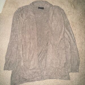 WORN ONCE: BAREFOOT DREAMS CARDIGAN